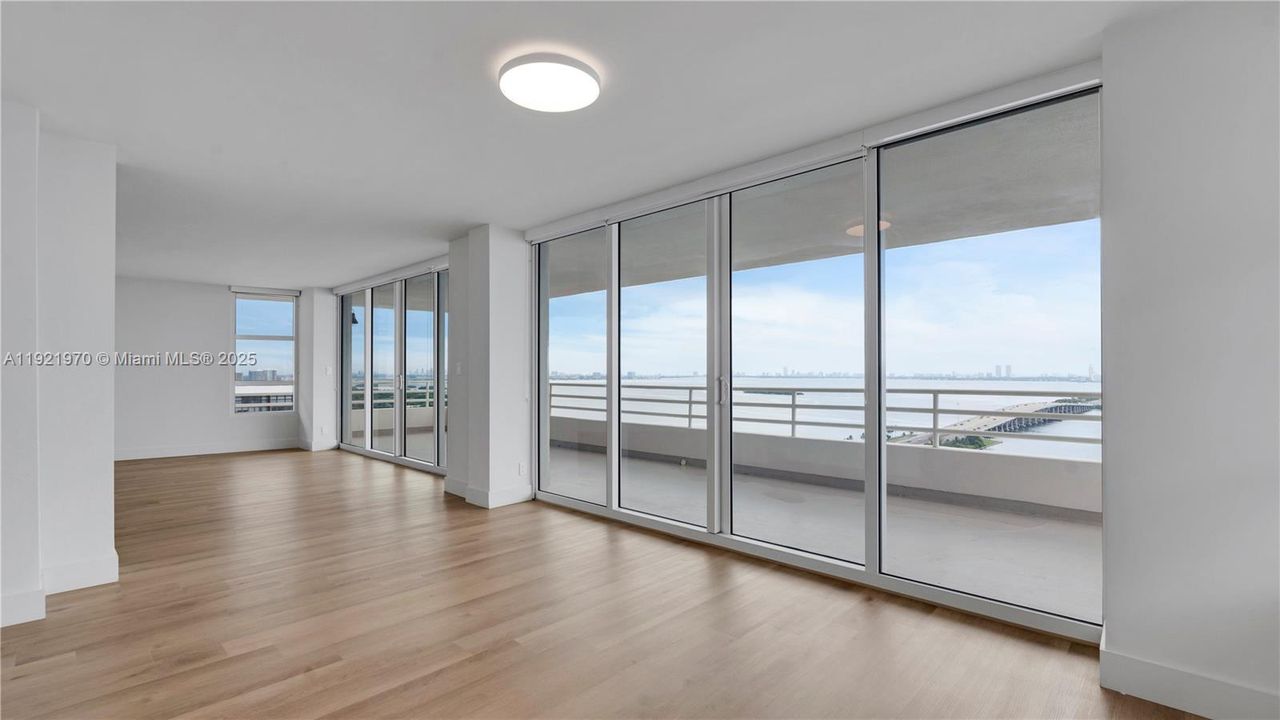 For Rent: $8,241 (3 beds, 3 baths, 2022 Square Feet)