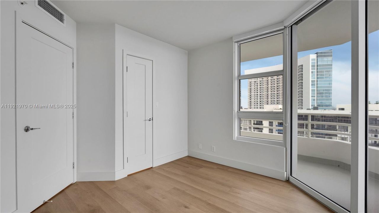 For Rent: $8,241 (3 beds, 3 baths, 2022 Square Feet)