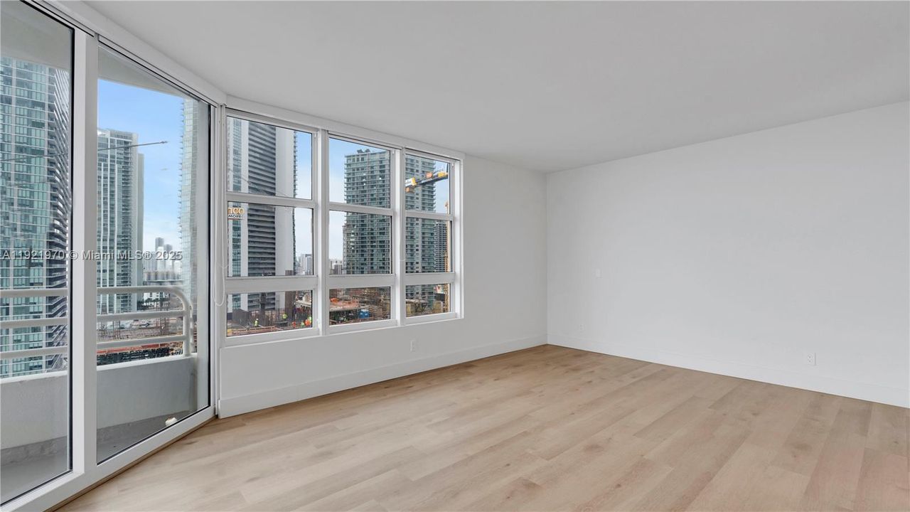 For Rent: $8,241 (3 beds, 3 baths, 2022 Square Feet)