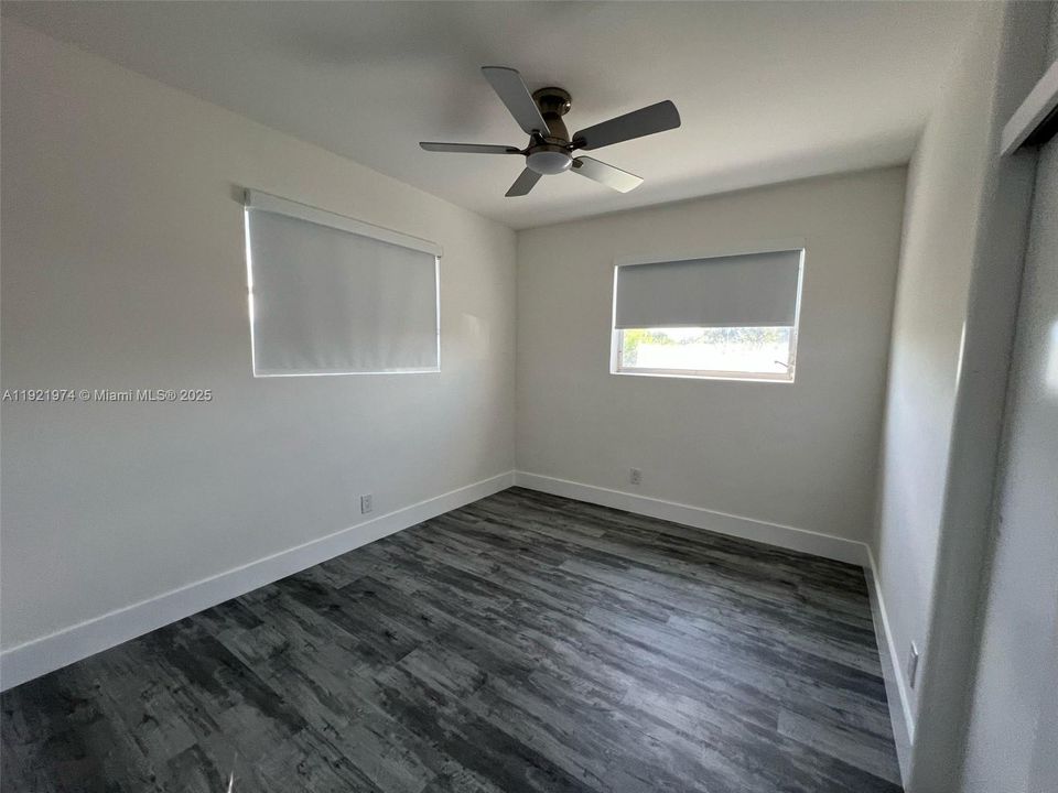 For Sale: $535,000 (4 beds, 2 baths, 1515 Square Feet)