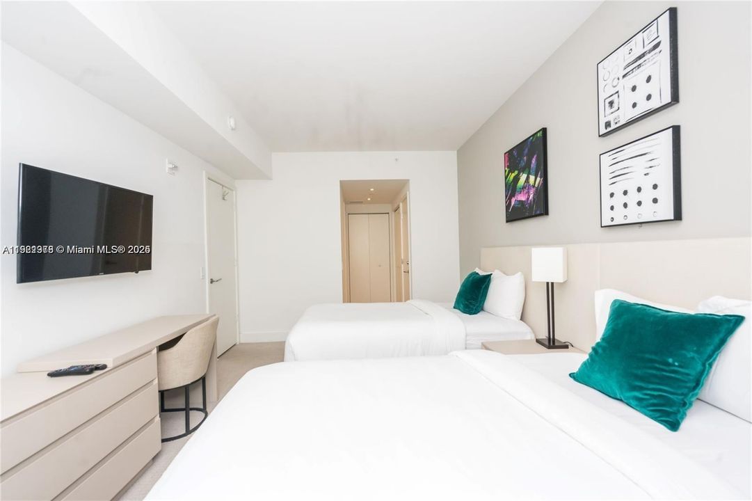 En Venta: $849,999 (2 camas, 2 baños, 1129 Pies cuadrados)