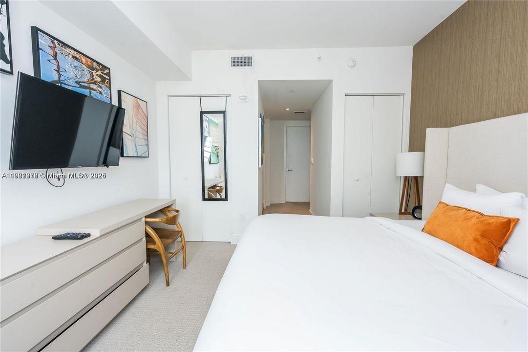 En Venta: $849,999 (2 camas, 2 baños, 1129 Pies cuadrados)