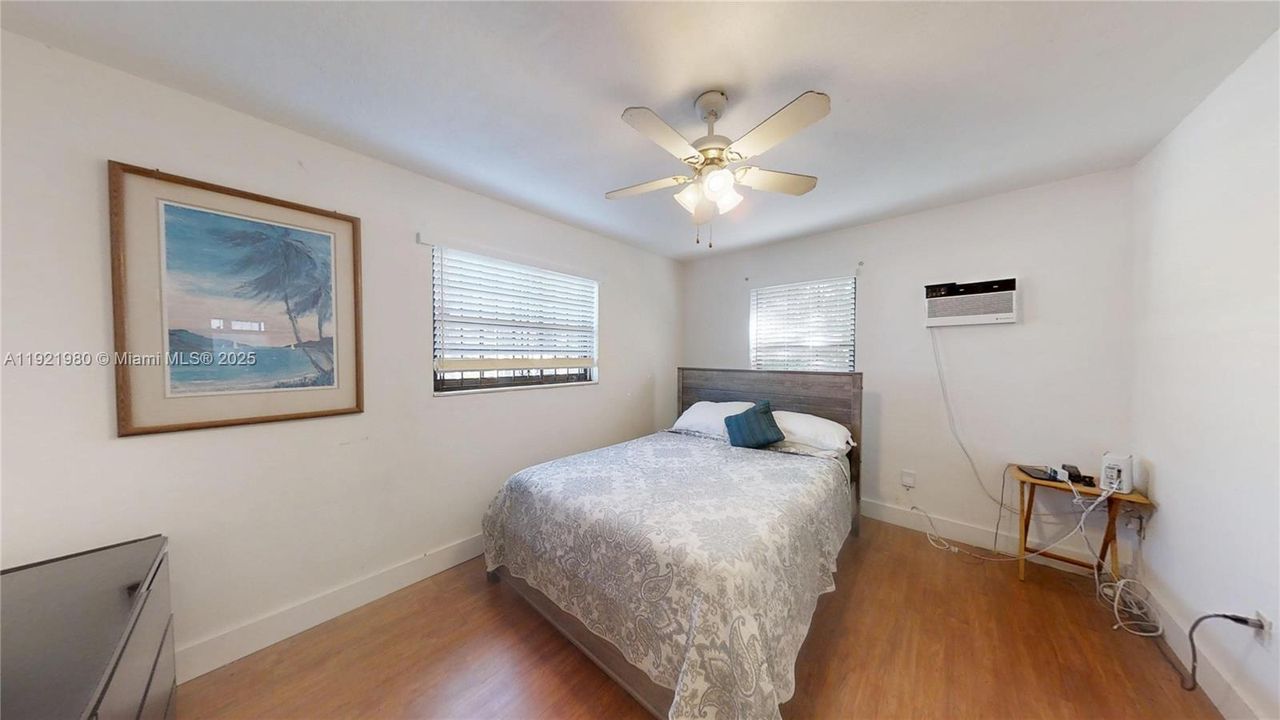 待售: $475,000 (3 贝兹, 2 浴室, 1359 平方英尺)