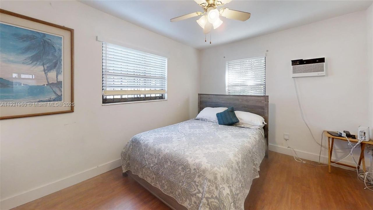 待售: $475,000 (3 贝兹, 2 浴室, 1359 平方英尺)