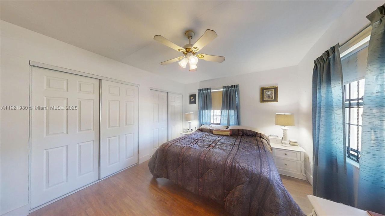 待售: $475,000 (3 贝兹, 2 浴室, 1359 平方英尺)