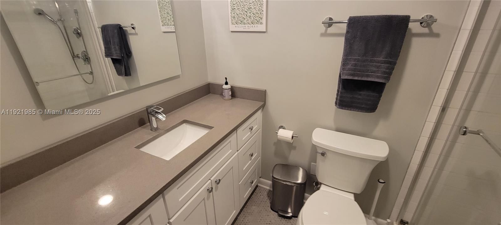 For Rent: $4,500 (2 beds, 2 baths, 1070 Square Feet)