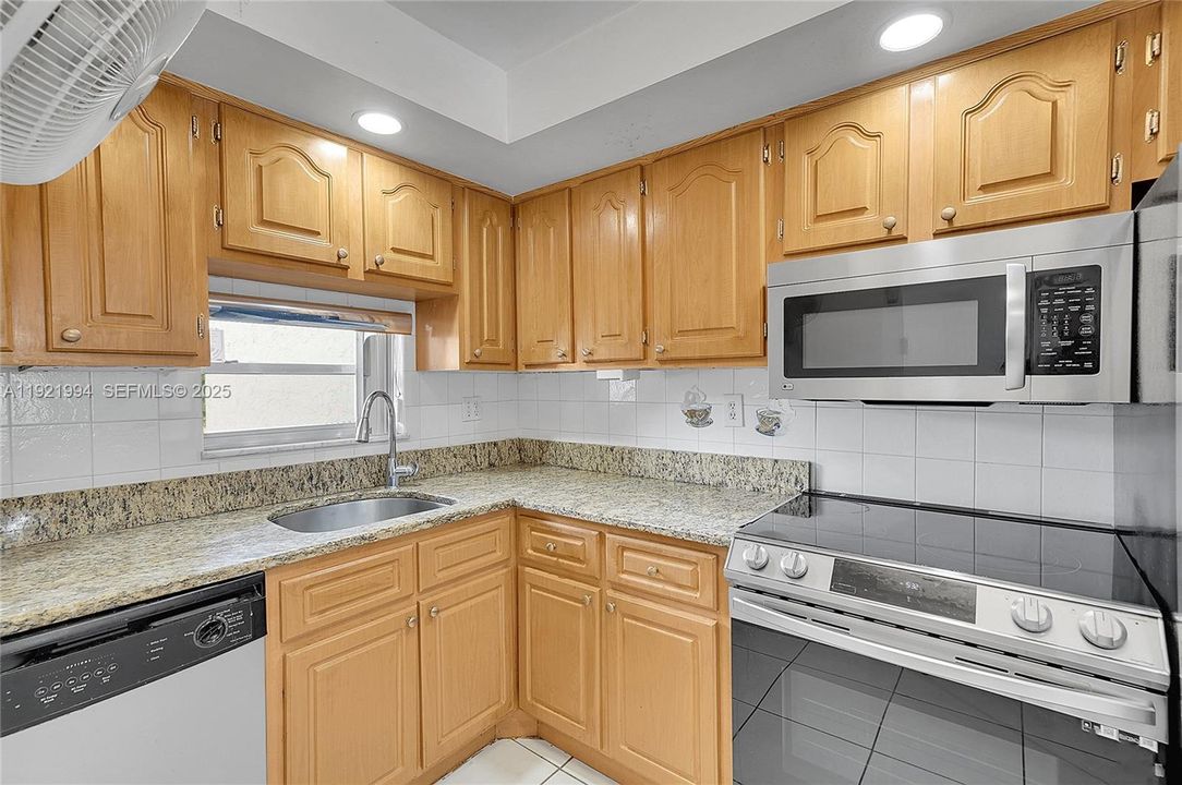 En Venta: $130,000 (2 camas, 2 baños, 1170 Pies cuadrados)