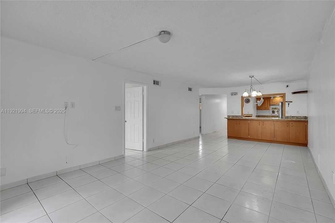 En Venta: $130,000 (2 camas, 2 baños, 1170 Pies cuadrados)