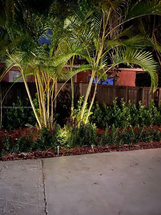 For Sale: $790,000 (3 beds, 2 baths, 1494 Square Feet)