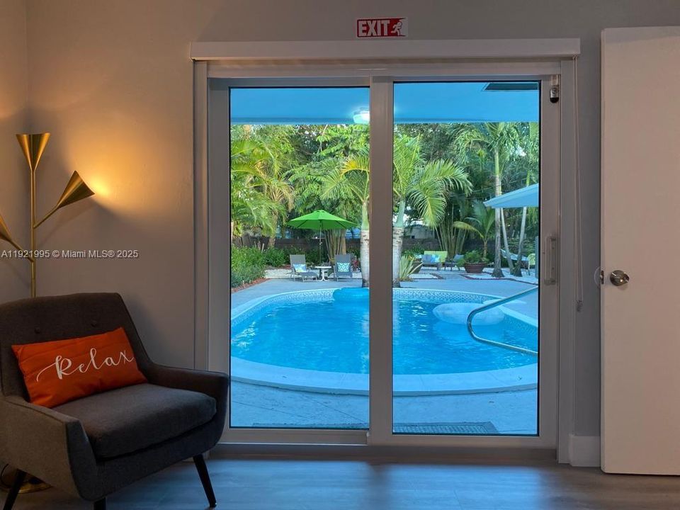 For Sale: $790,000 (3 beds, 2 baths, 1494 Square Feet)