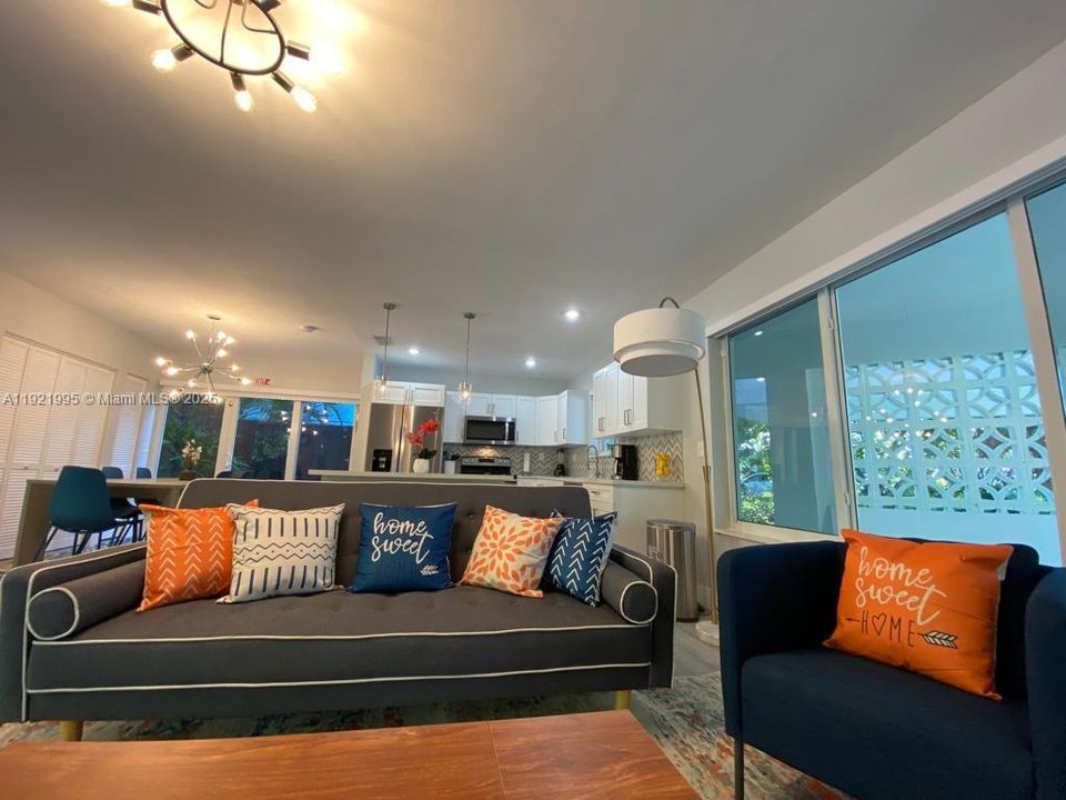 For Sale: $790,000 (3 beds, 2 baths, 1494 Square Feet)