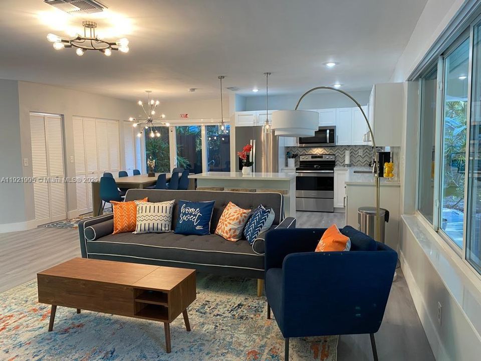 For Sale: $790,000 (3 beds, 2 baths, 1494 Square Feet)