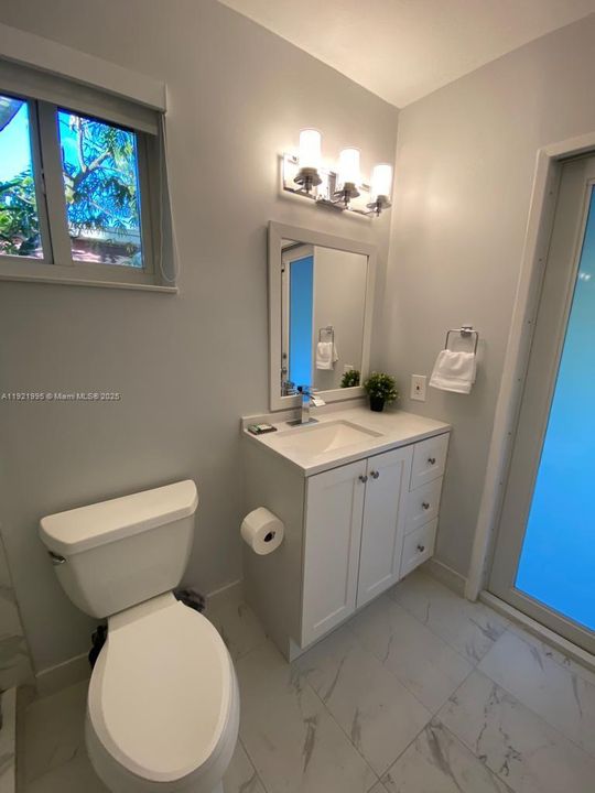 For Sale: $790,000 (3 beds, 2 baths, 1494 Square Feet)