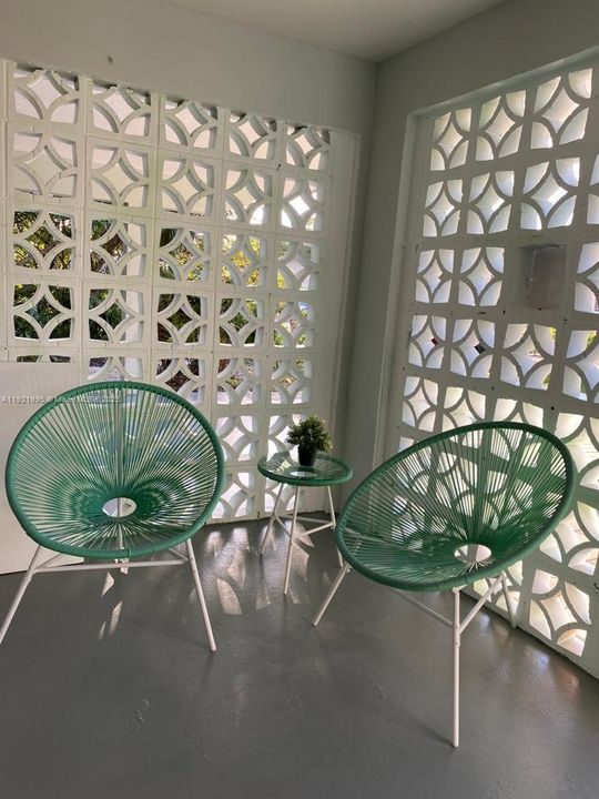 For Sale: $790,000 (3 beds, 2 baths, 1494 Square Feet)