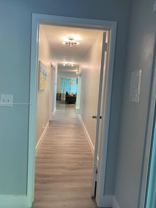 For Sale: $790,000 (3 beds, 2 baths, 1494 Square Feet)