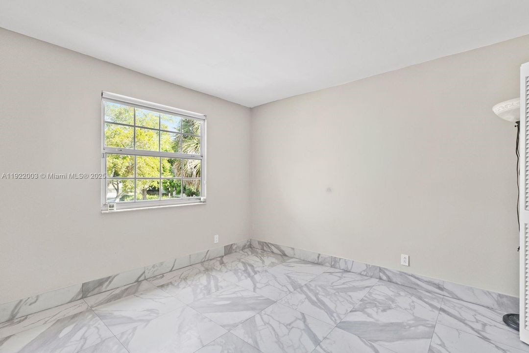 For Sale: $579,000 (3 beds, 2 baths, 1518 Square Feet)