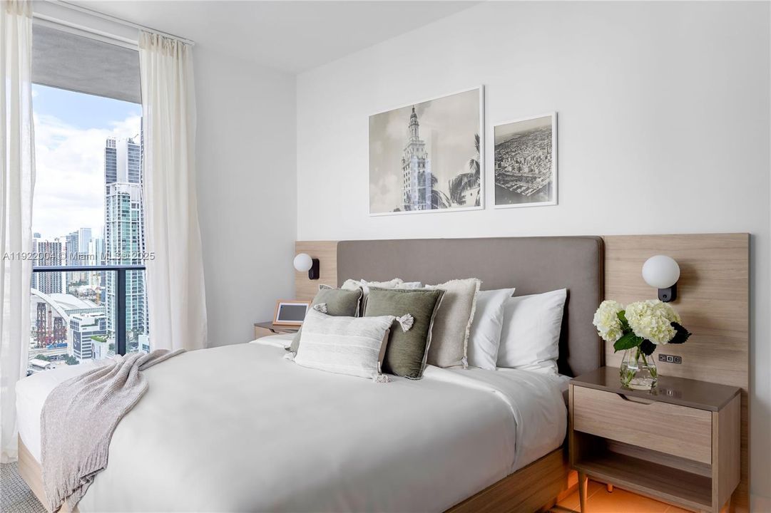 En Venta: $979,000 (2 camas, 2 baños, 977 Pies cuadrados)