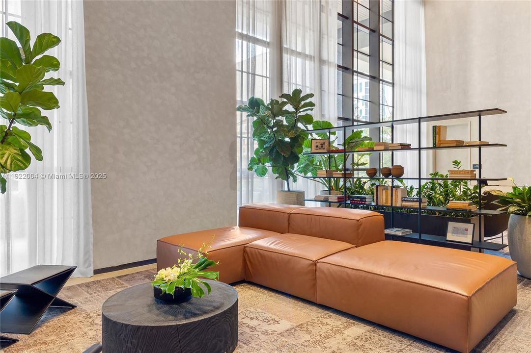 En Venta: $979,000 (2 camas, 2 baños, 977 Pies cuadrados)