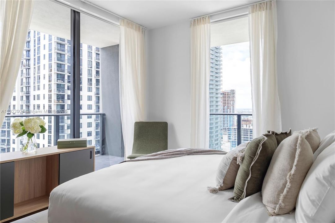 En Venta: $979,000 (2 camas, 2 baños, 977 Pies cuadrados)