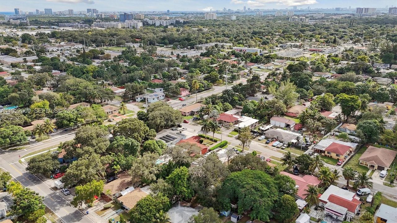 На продажу: $3,500 (0.01 acres)