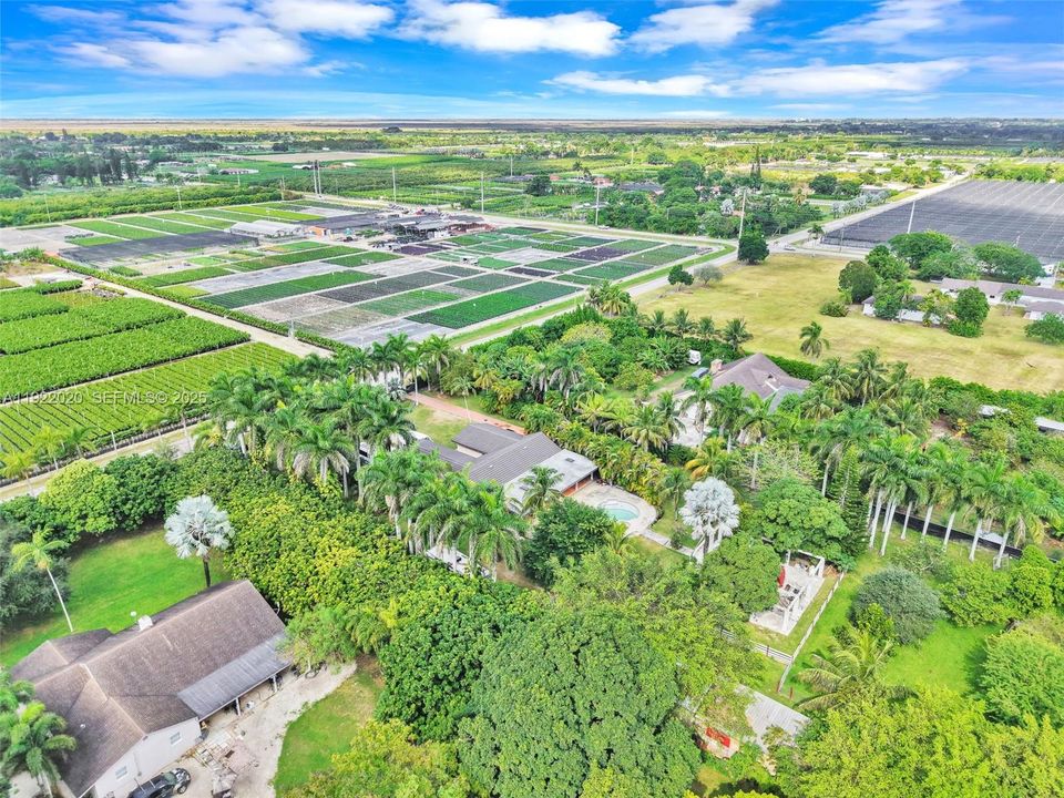 For Sale: $1,450,000 (5 beds, 4 baths, 3494 Square Feet)