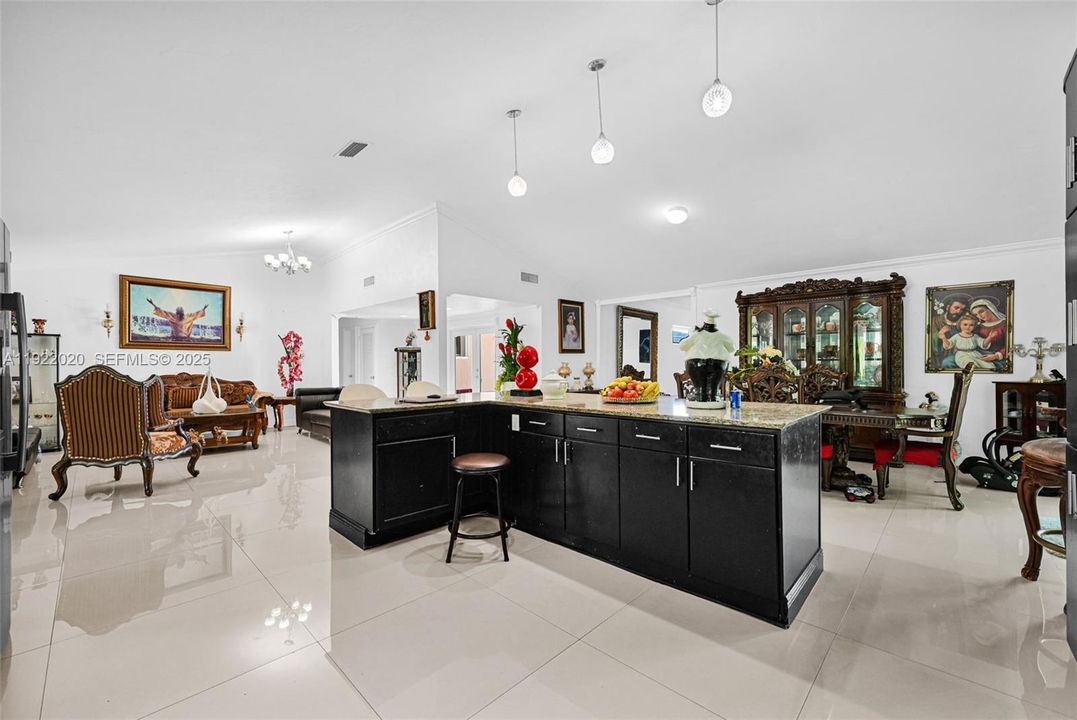 For Sale: $1,450,000 (5 beds, 4 baths, 3494 Square Feet)