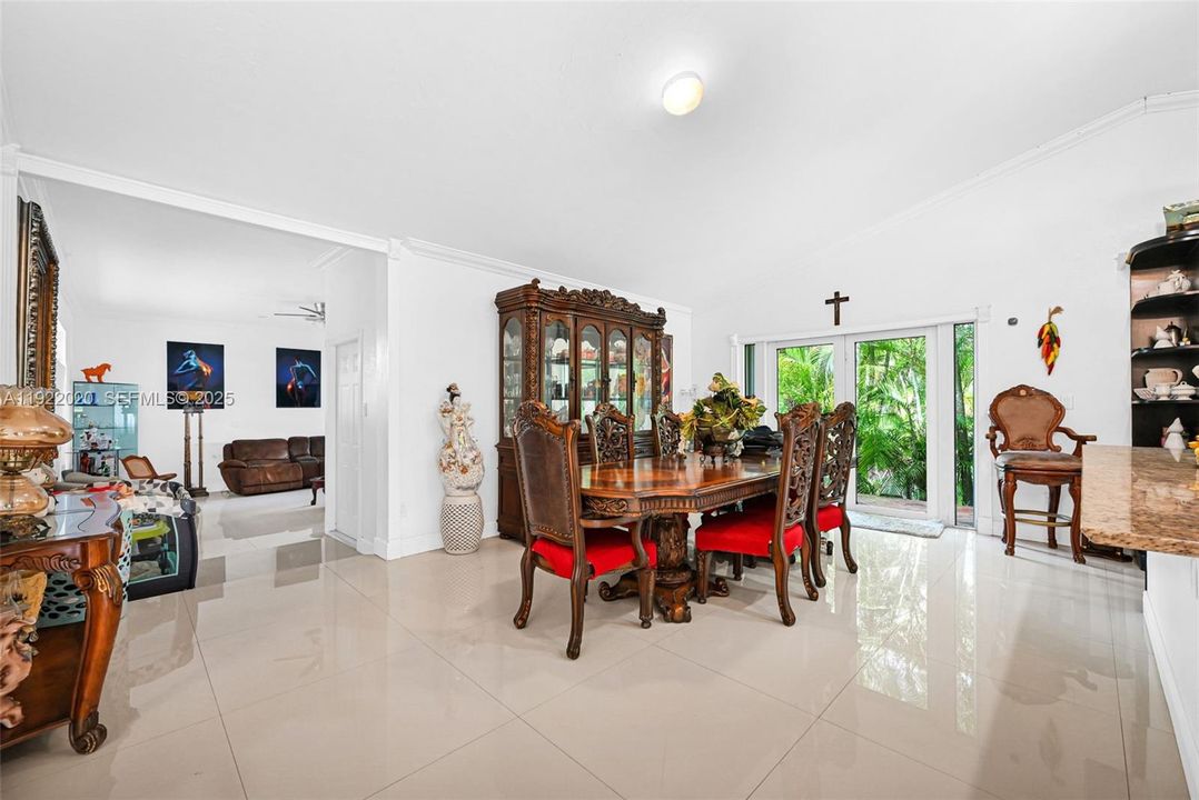 For Sale: $1,450,000 (5 beds, 4 baths, 3494 Square Feet)