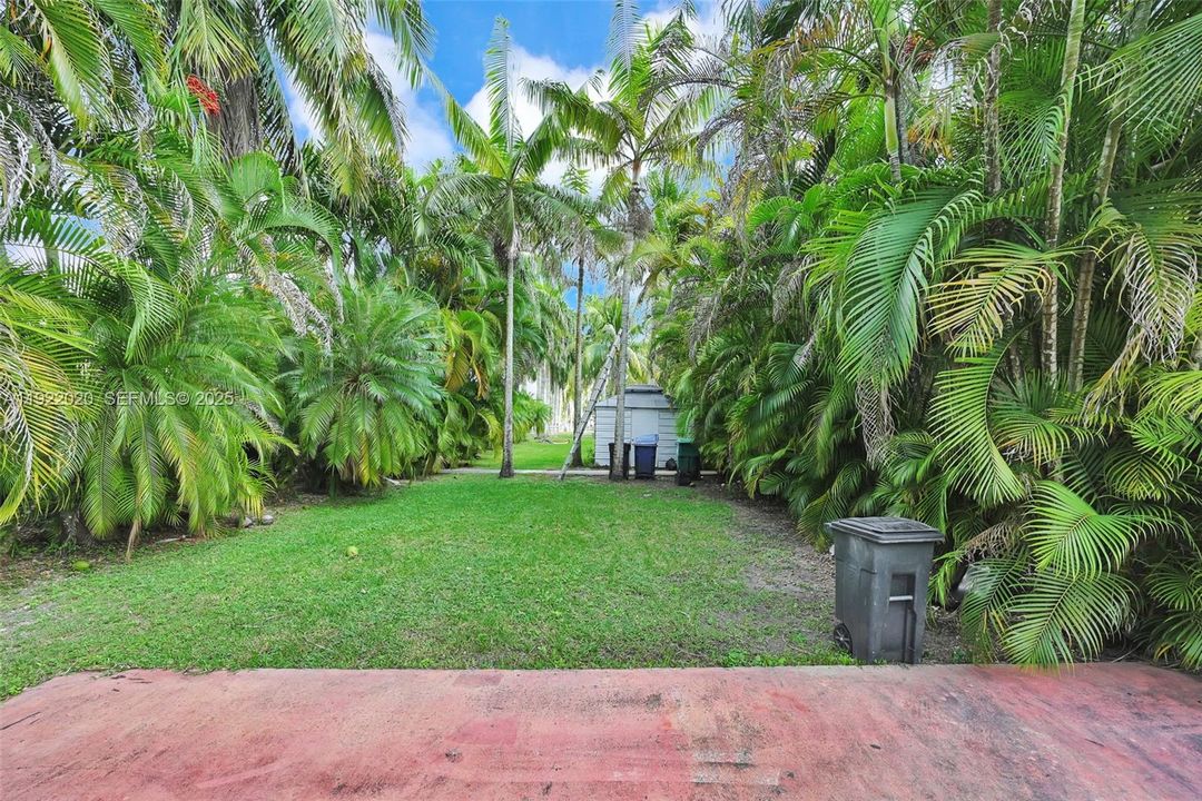 For Sale: $1,450,000 (5 beds, 4 baths, 3494 Square Feet)