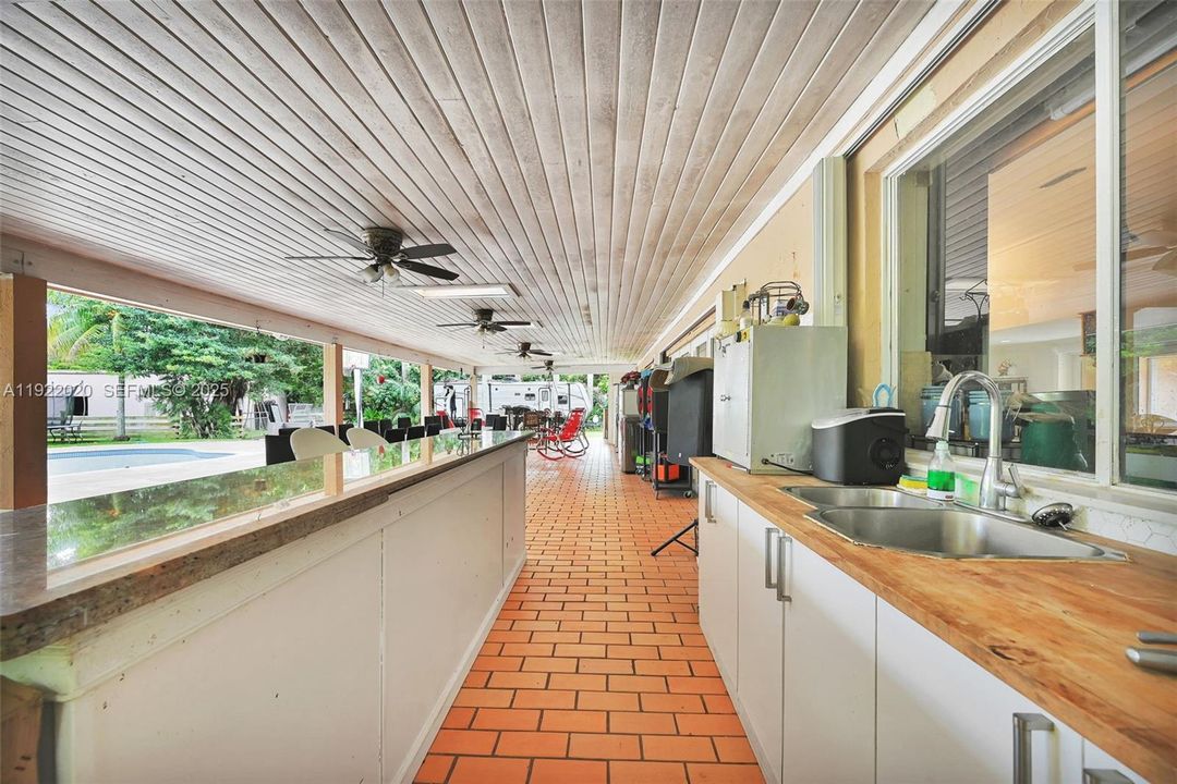 For Sale: $1,450,000 (5 beds, 4 baths, 3494 Square Feet)