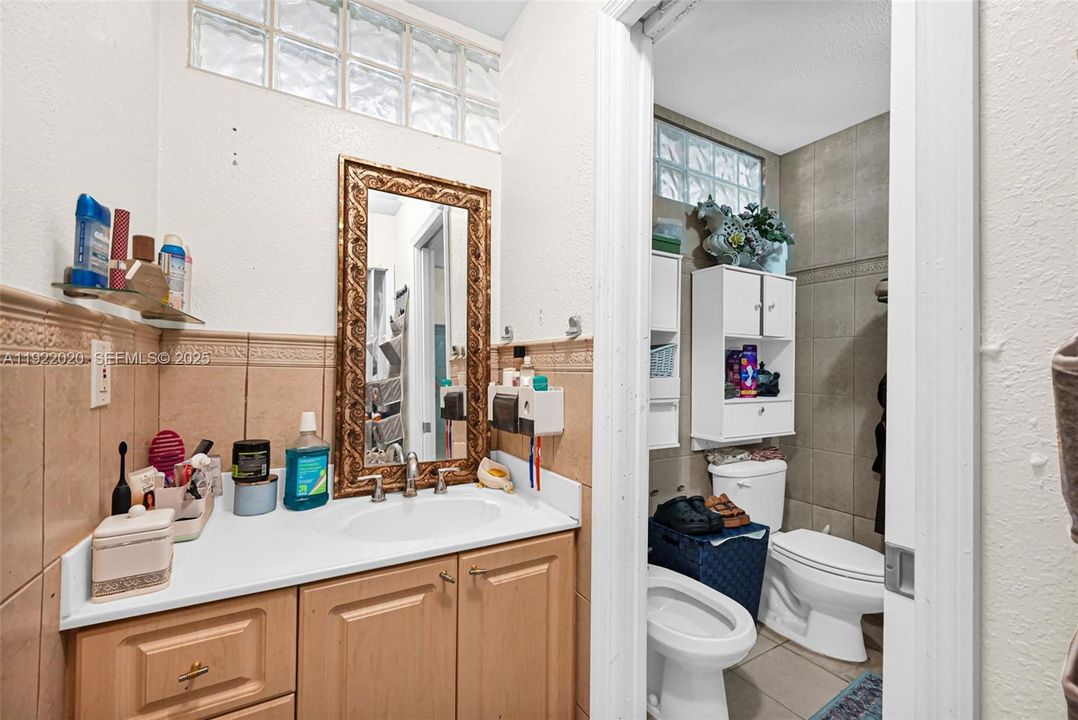 For Sale: $1,450,000 (5 beds, 4 baths, 3494 Square Feet)