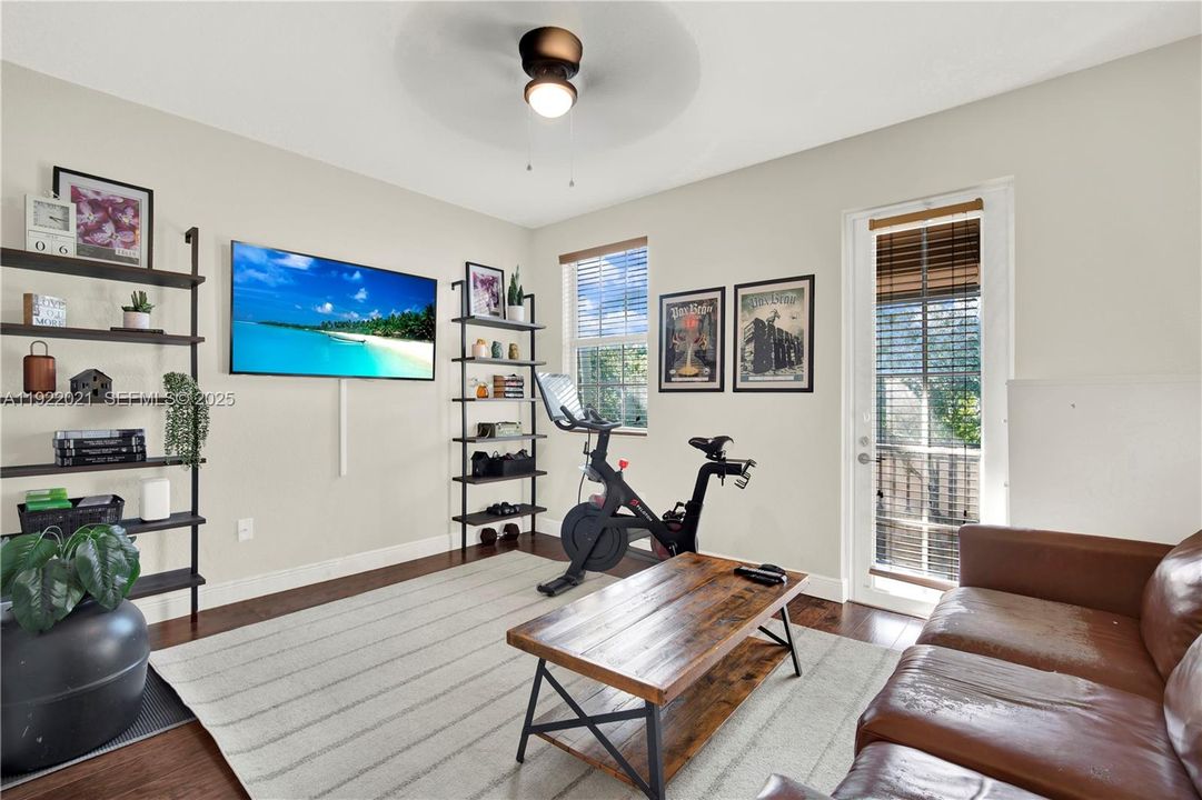 待售: $520,000 (3 贝兹, 3 浴室, 1826 平方英尺)