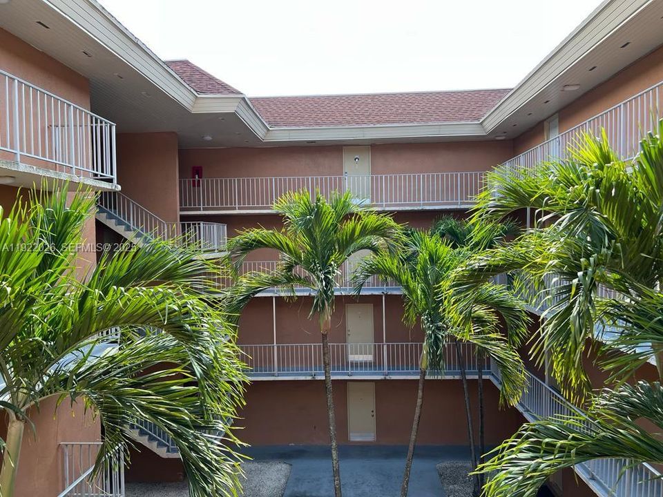 В аренду: $1,750 (1 спален, 1 ванн, 660 Квадратных фут)