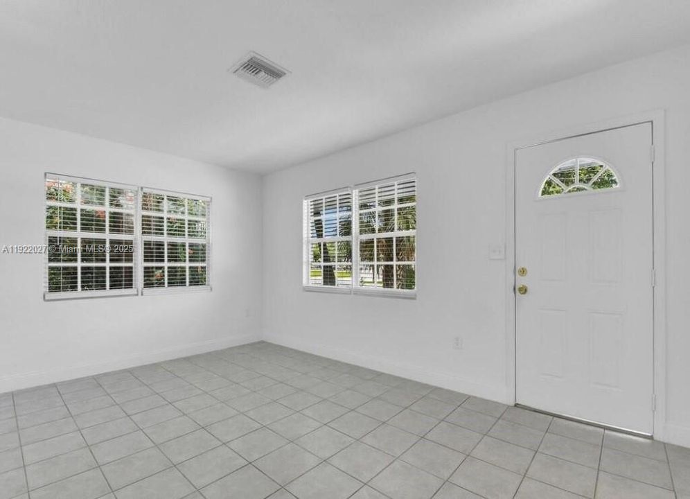 待售: $260,000 (3 贝兹, 2 浴室, 0 平方英尺)