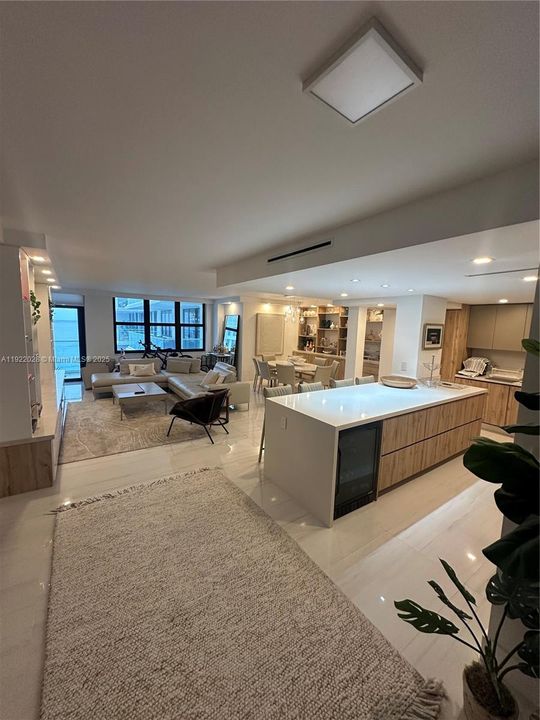 На продажу: $2,100,000 (3 спален, 2 ванн, 1688 Квадратных фут)