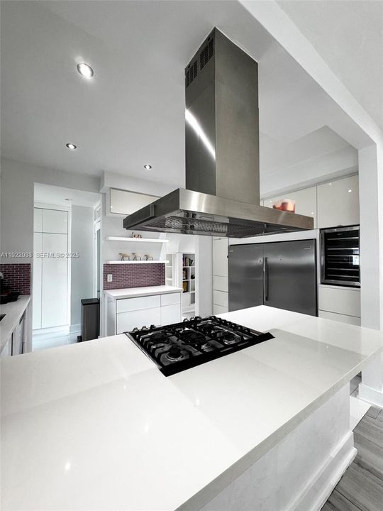 For Rent: $20,000 (4 beds, 3 baths, 2723 Square Feet)