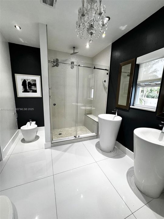 For Rent: $20,000 (4 beds, 3 baths, 2723 Square Feet)