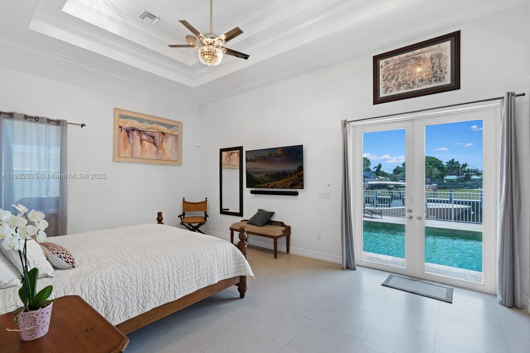 For Sale: $2,749,000 (4 beds, 3 baths, 3106 Square Feet)