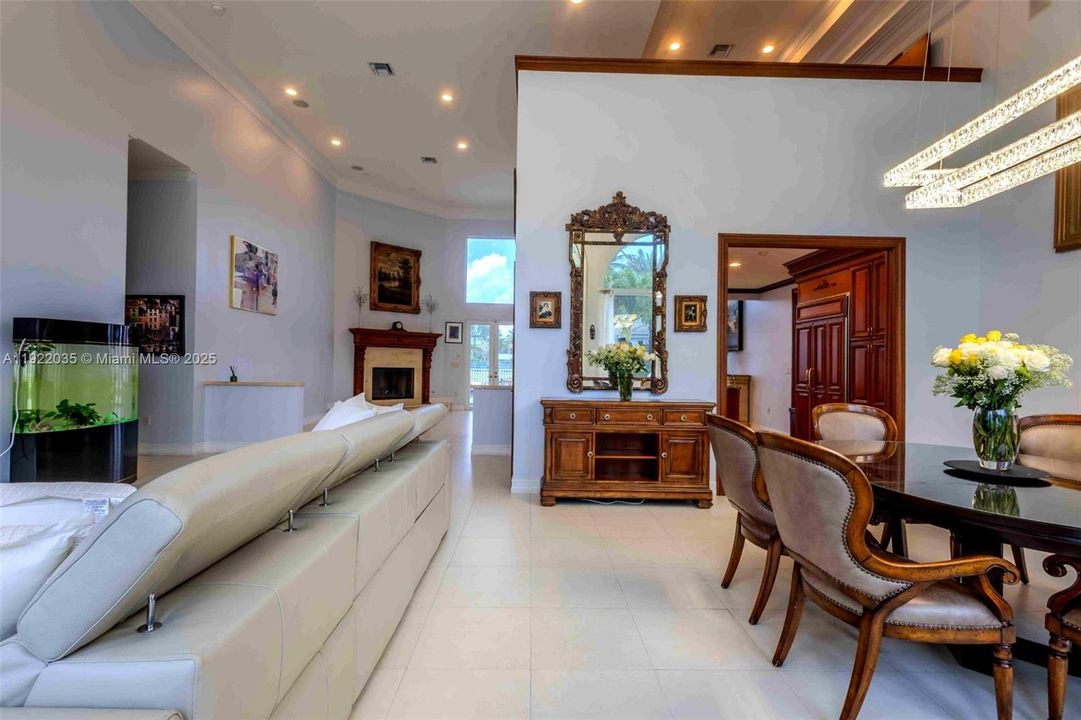 For Sale: $2,749,000 (4 beds, 3 baths, 3106 Square Feet)