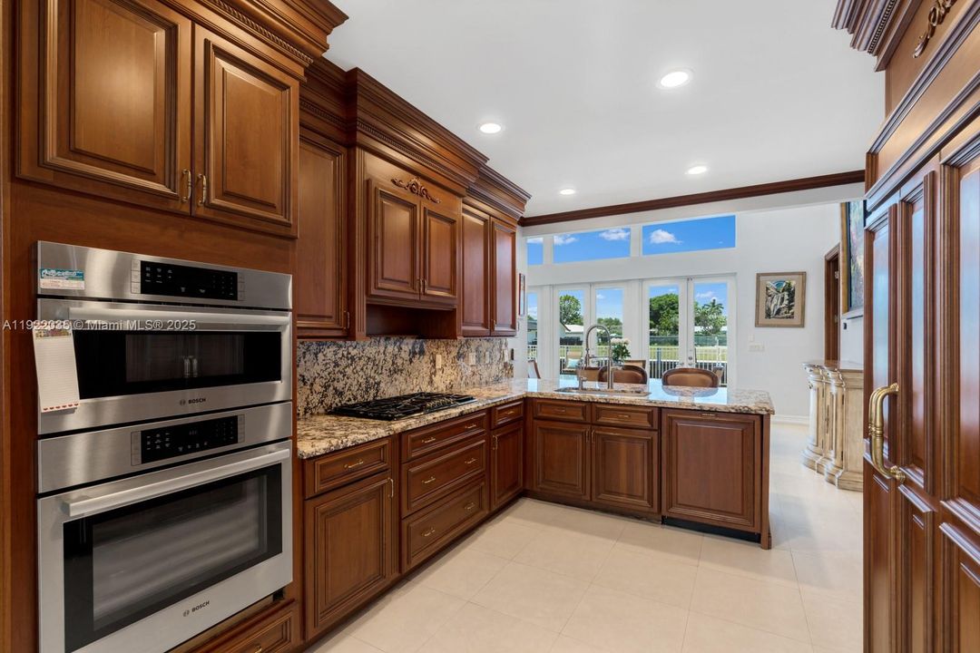 For Sale: $2,749,000 (4 beds, 3 baths, 3106 Square Feet)