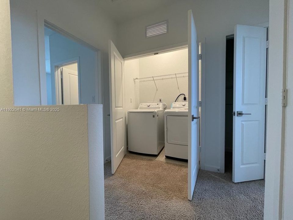 待售: $337,000 (3 贝兹, 3 浴室, 1272 平方英尺)