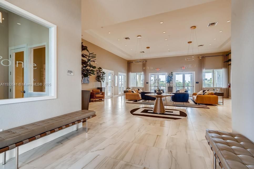 待售: $337,000 (3 贝兹, 3 浴室, 1272 平方英尺)