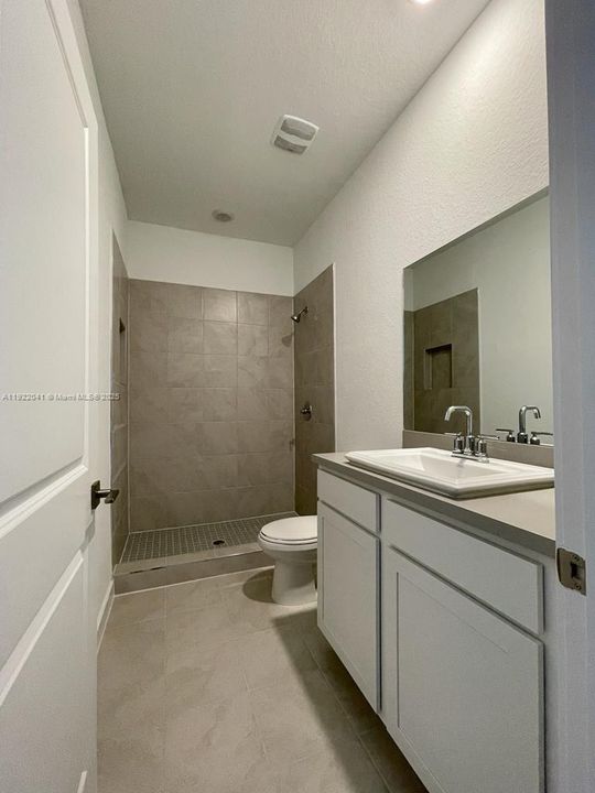 待售: $337,000 (3 贝兹, 3 浴室, 1272 平方英尺)