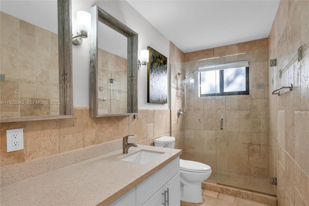 For Sale: $997,500 (3 beds, 2 baths, 1903 Square Feet)