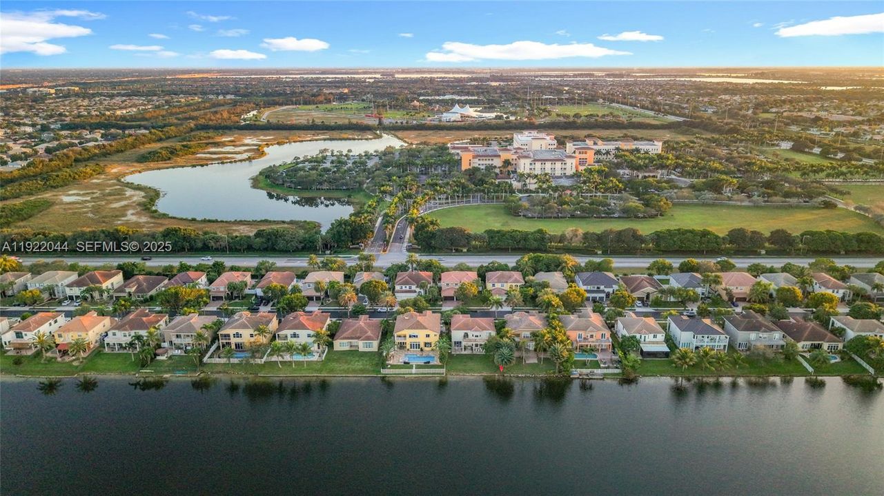 待售: $1,000,000 (5 贝兹, 3 浴室, 3501 平方英尺)