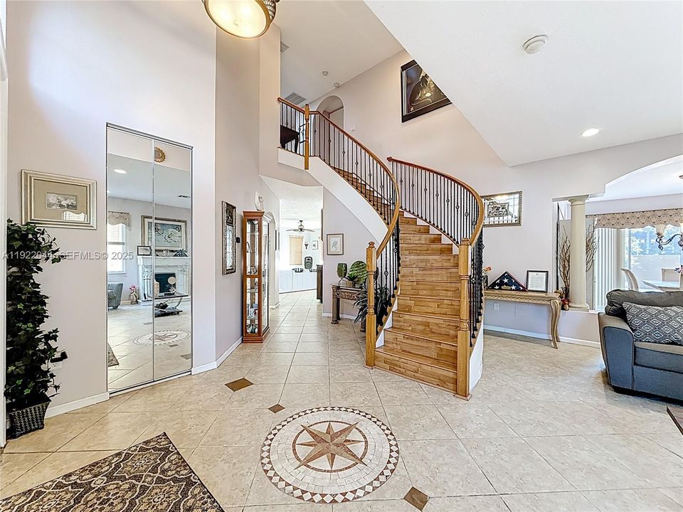 待售: $1,000,000 (5 贝兹, 3 浴室, 3501 平方英尺)