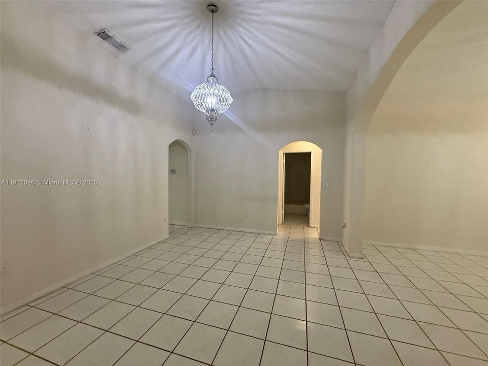 For Sale: $729,900 (4 beds, 2 baths, 1786 Square Feet)