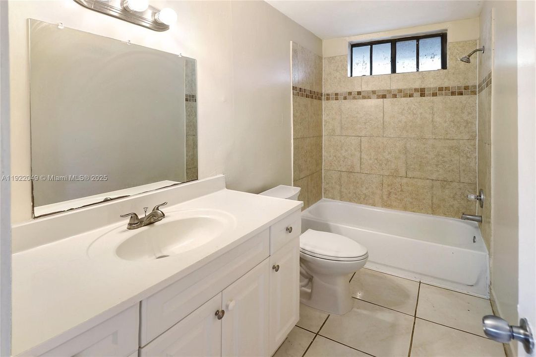 For Sale: $365,000 (4 beds, 2 baths, 1180 Square Feet)
