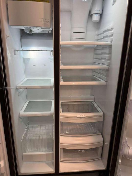 出租: $3,500 (3 贝兹, 2 浴室, 1517 平方英尺)