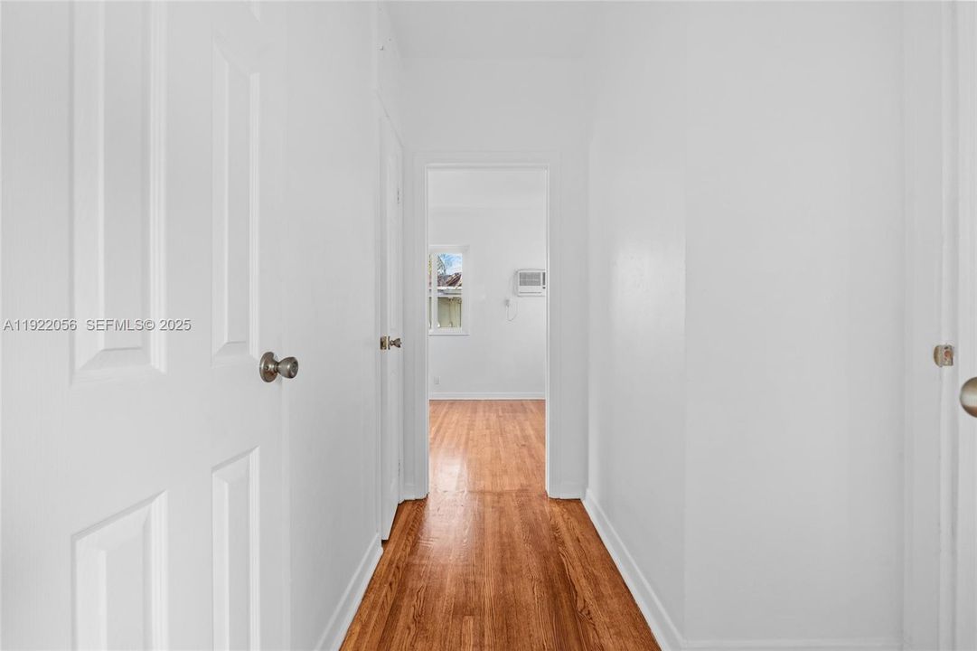 For Rent: $5,500 (5 beds, 4 baths, 1325 Square Feet)