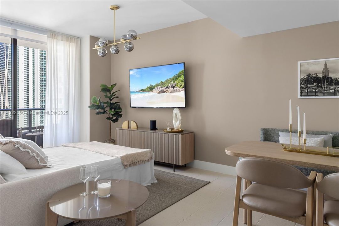 For Sale: $599,000 (1 beds, 1 baths, 588 Square Feet)